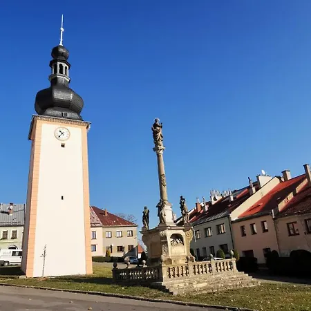 Na Namesti * 霍恩奈斯