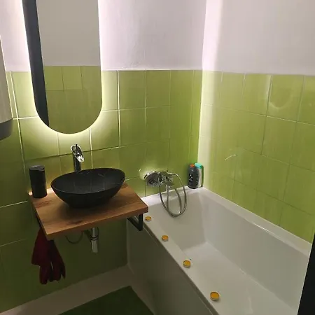 Na Namesti * 霍恩奈斯